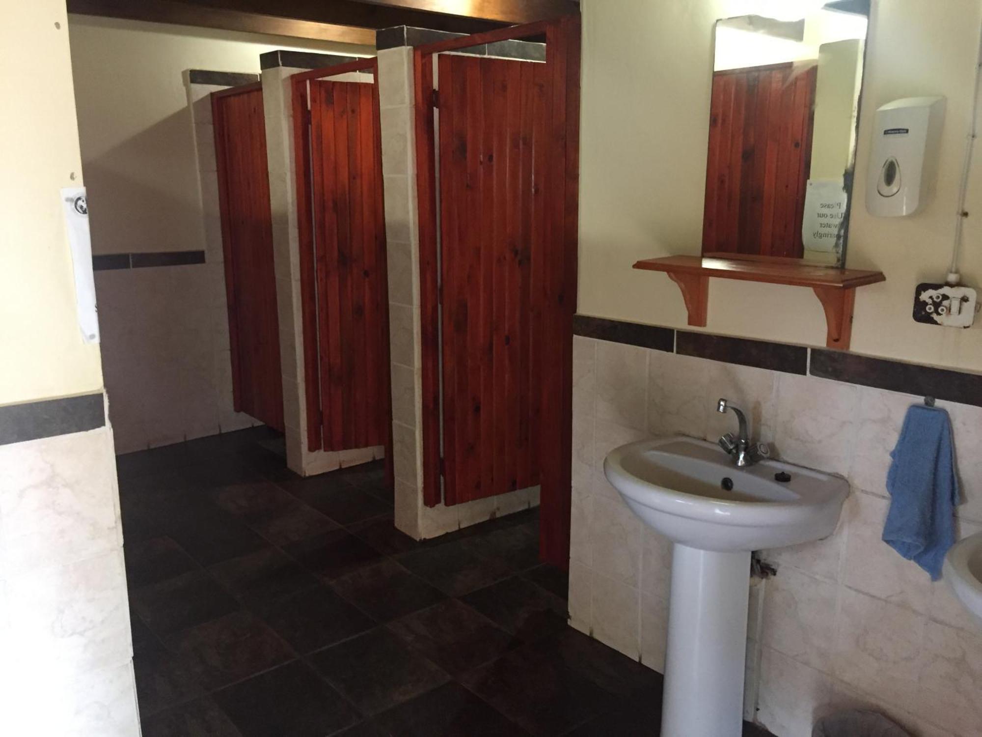 Bushbaby Lodge & Camping هلوهلوي الغرفة الصورة
